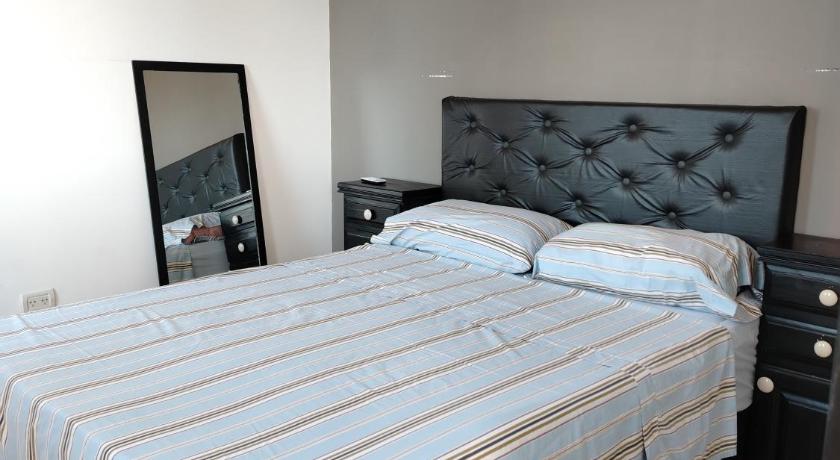 DEPARTAMENTO PARA DOS PERSONAS EN ZONA CENTRICA