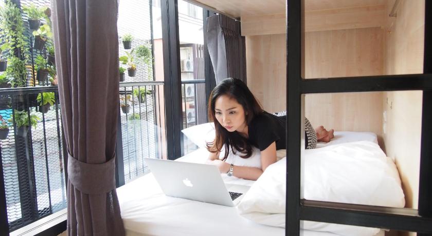 รูปของห้องพักรวม 6 เตียงนอน (6 Bed Share Mixed) 3