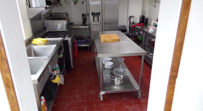 Barton Gate Farm - image 11