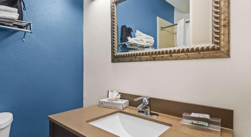 Image of One-Bedroom Suite 2