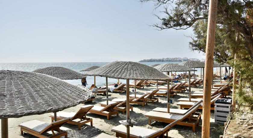 Golden Beach Studios & Suites photo