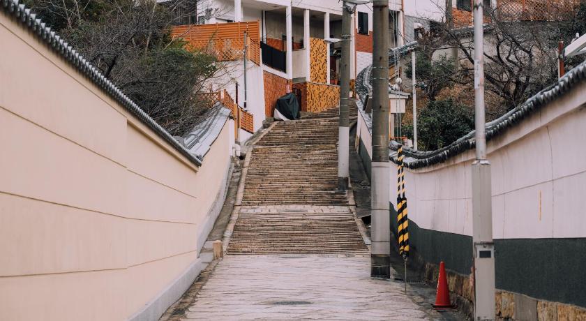 오사카 Minimalist Loft Namba Compact Studio with a 24-hour Gym MA702 4성급 싱글룸 부대시설