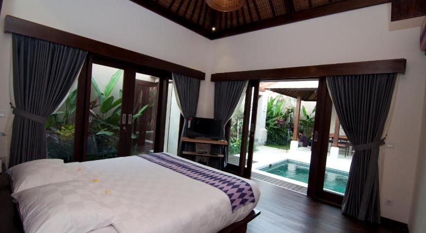 Villa Puspa Kedungu photo