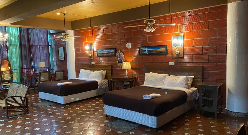 Image of Deluxe Room 4
