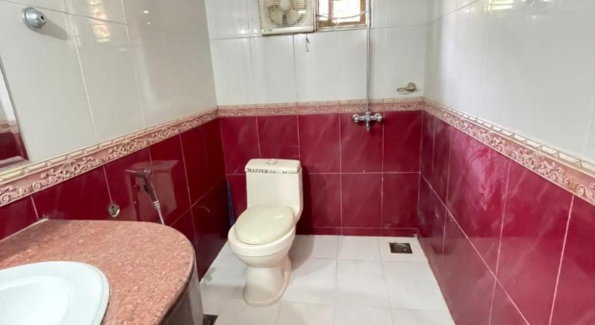Every lodge guest house - image 8