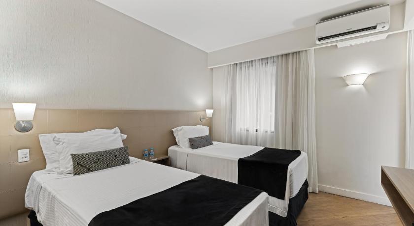 Image of 1 King and 2 Twin 1 Chair Bed 2 Bedroom Suite 10