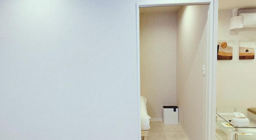 大阪 coconehouse namba family type 3つ星 シングルルーム 客室