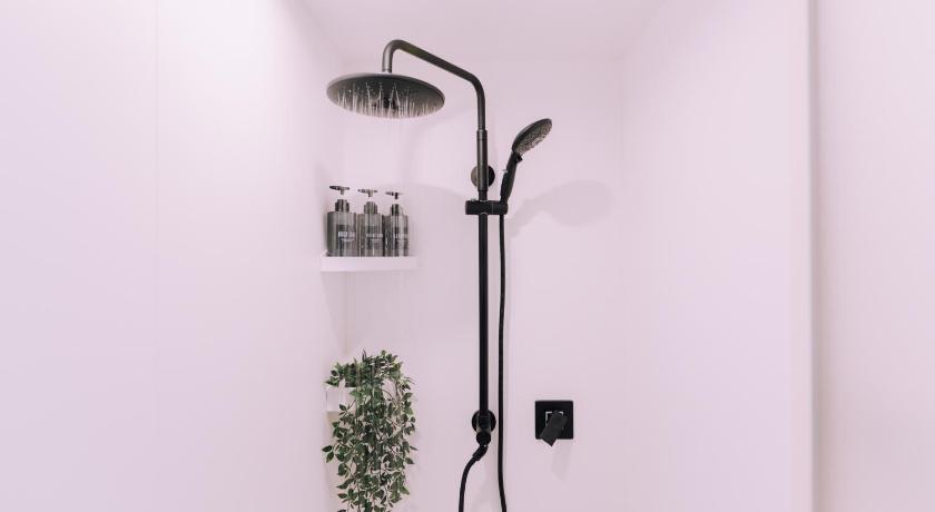 大阪 Minimalist Loft Namba Compact Studio with a 24-hour Gym MA602 3星级 住宿 设施