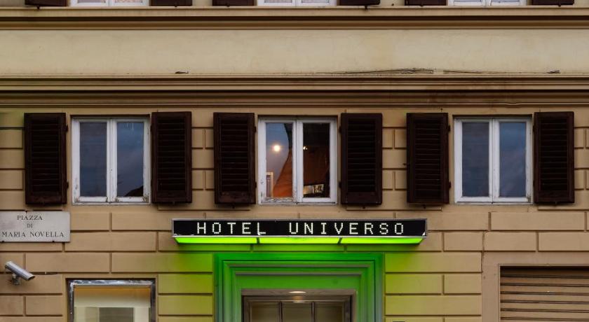 Hotel Universo