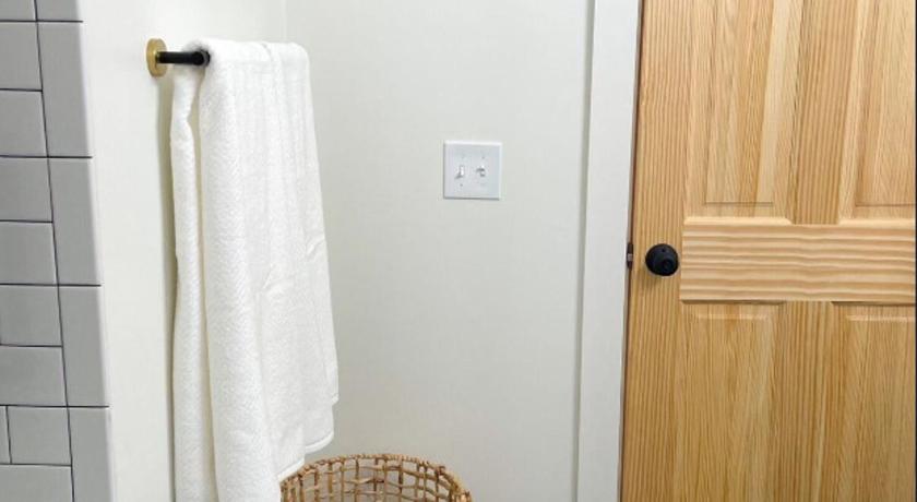 巴哈伯 Cottage Street Downtown New Apartment 3星级 住宿 套房