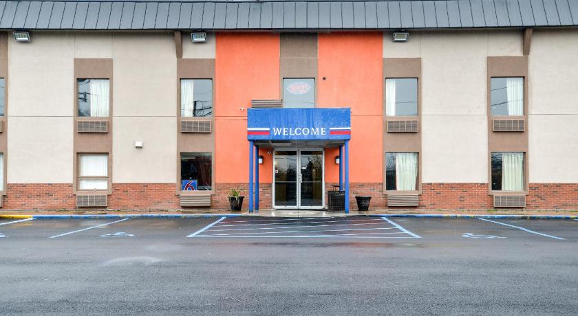 Motel 6-Toledo, OH