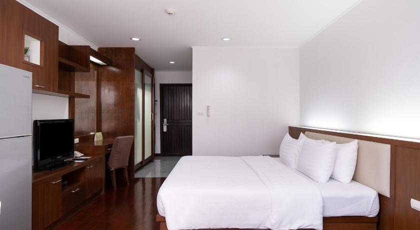 Image of Luxury Studio - Resident Bldg 5
