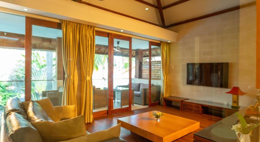 Zdjęcie: Apartament z widokiem na basen (Pool View Suite) 7