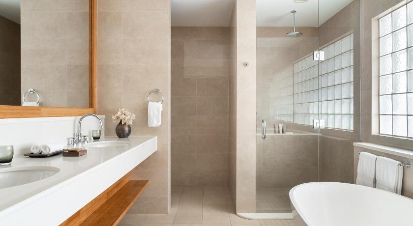 Image of Oceanfront Deluxe Suite - Merrywing Beach 4