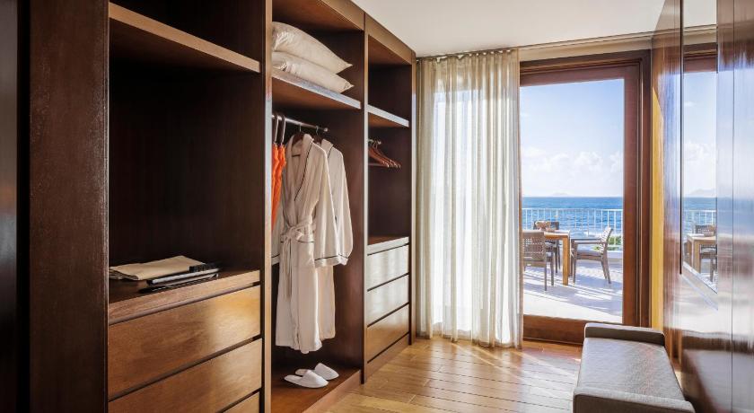 Image of Resort View Junior Suite Double - Rendezvous Beach 5