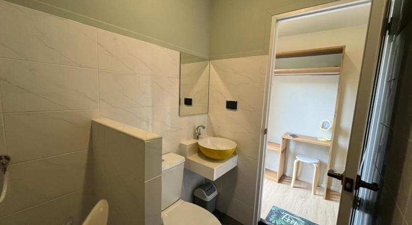 Image of Bungalow Double Bed 8