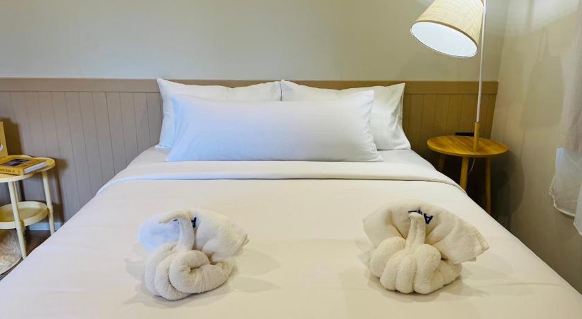 Image of Bungalow Double Bed 3
