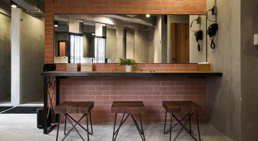 バンコク Bed Station Hostel 2つ星 ホテル レストラン