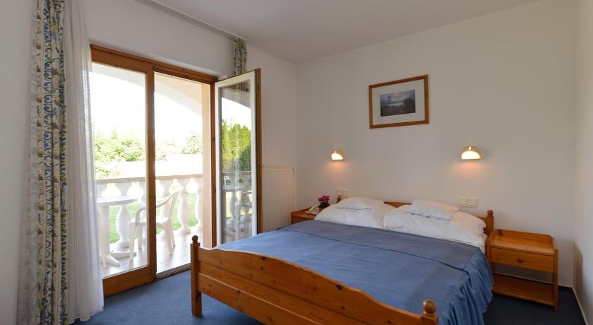 Wellness Hotel Kakadu — Hotel in Keszthely