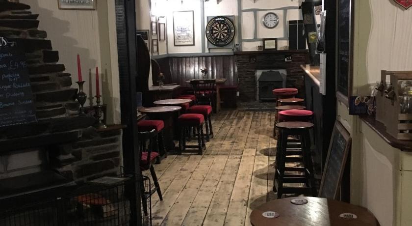 Blue Lion Inn - image 5
