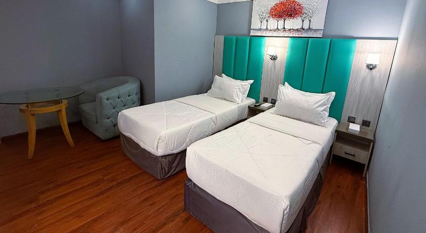 Image of Family Suite 8