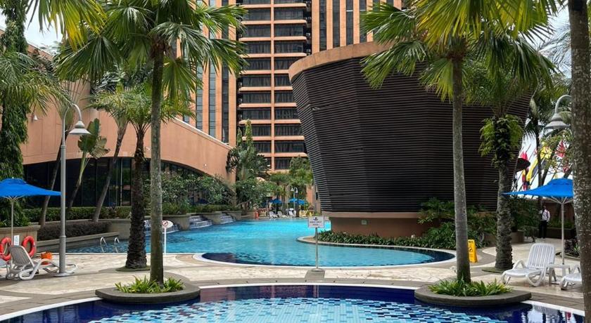 Luxhouz Suites at Times Square Kuala Lumpur - image 5