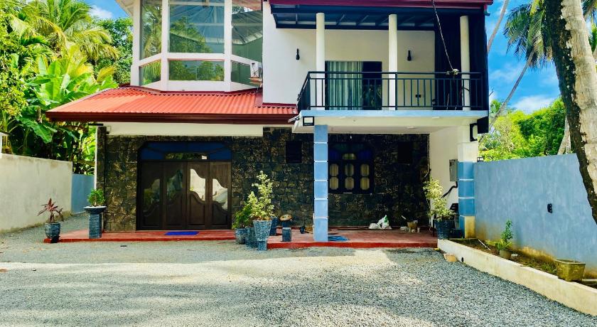 Richliving Resort - image 2