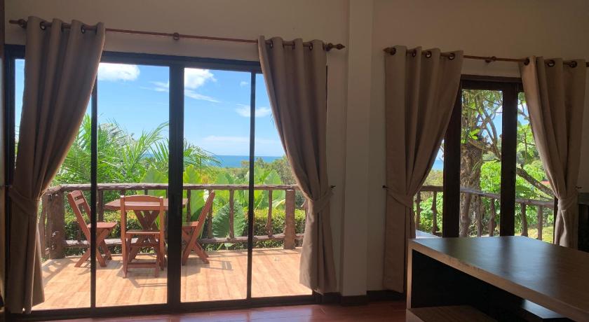 Phuchawee Lanta Resort - image 3