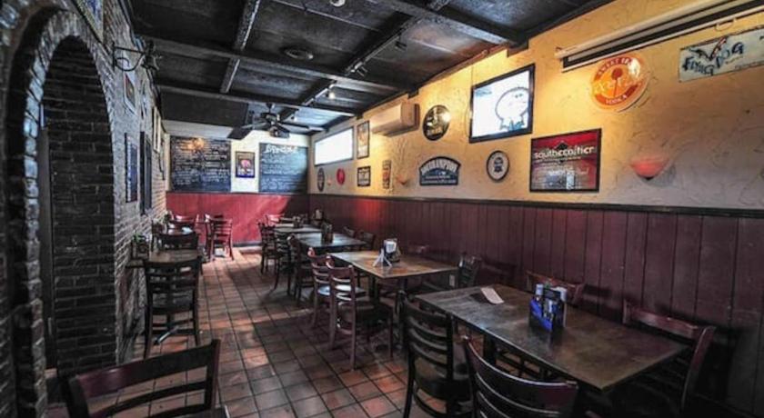 필라델피아 (PA) Beautiful 1BD Apt with Roofdeck in Passyunk Square 4성급 숙소 레스토랑