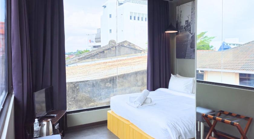 Image of Standard Queen Room 1