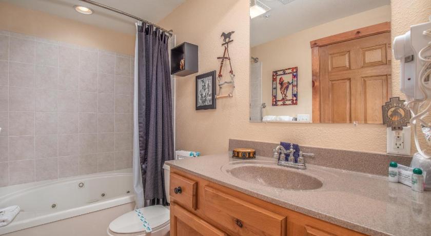 브랜슨 (MO) 2BR Village At Indian Point 1807 near SDC - Free Tickets Daily up to $500 4성급 숙소 로비