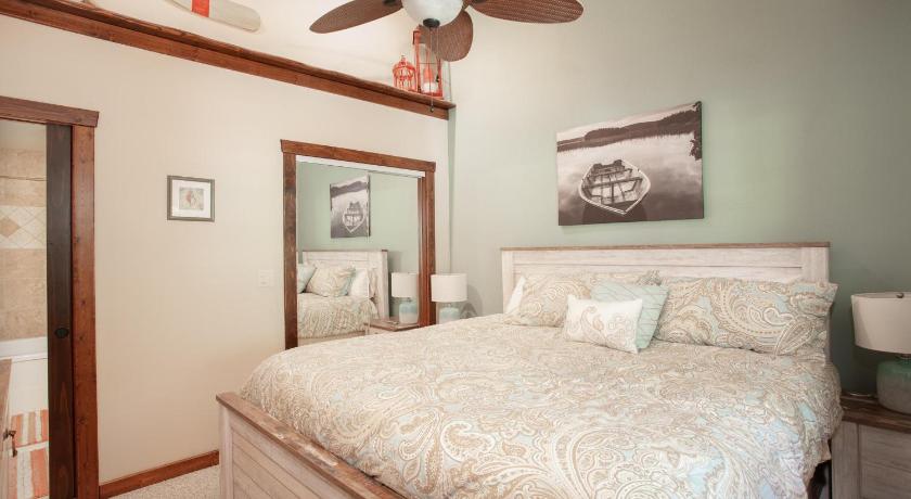 Branson 2BR Loft Village At Indian Point 1511 near SDC - Free Tickets Daily up to $500 4-Star Accommodation lobby
