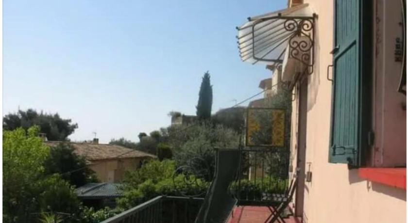 Chambre au calme sur les collines