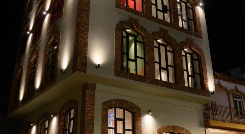 BHB Boutique House