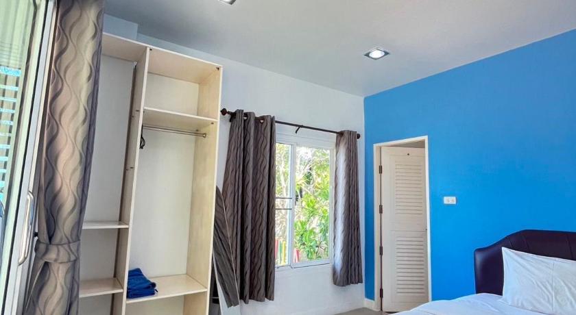 Maenam Villa Hotel - image 17
