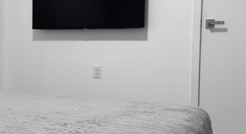웨스트 뉴욕 Beautiful Bedroom with Attached Bathroom, 15 minutes from NYC 4성급 숙소 전망