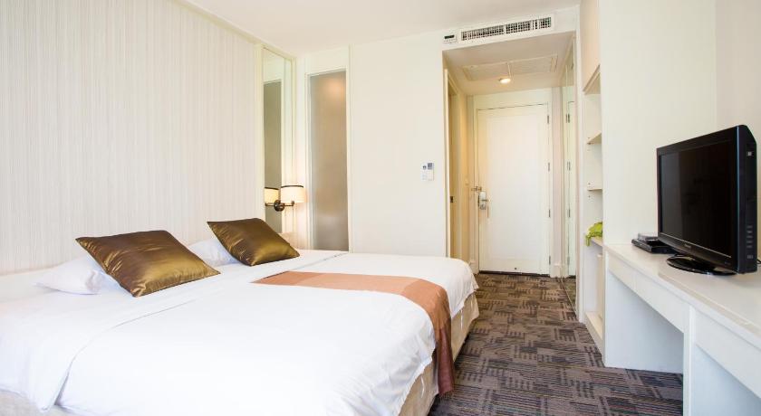 Image of Deluxe Room 6