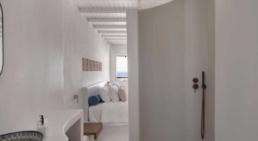 Andronis Minois - Small Luxury Hotels of the World - image 42