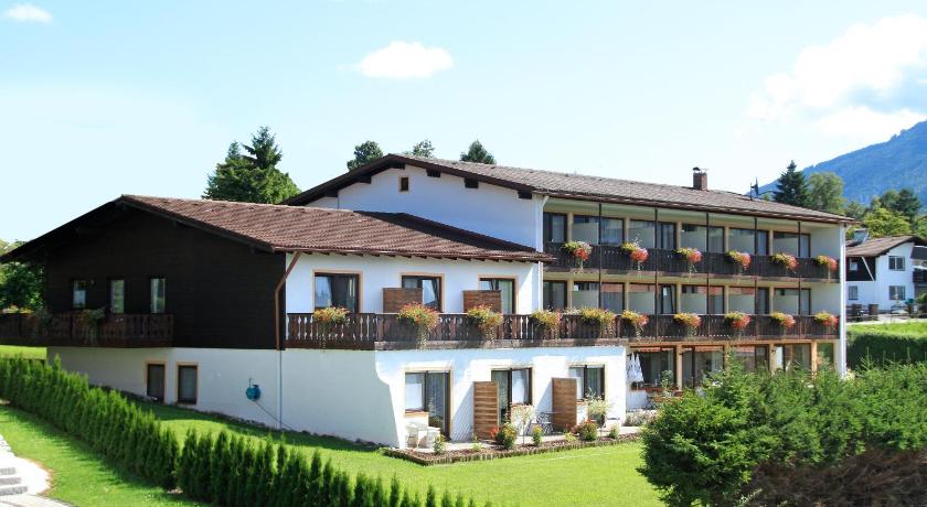 Hotel Alpenblick Berghof — Hotel in Halblech