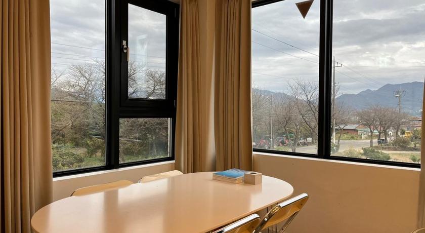 求礼 Stay Jirisan Ahchim 4つ星 ゲストハウス レストラン