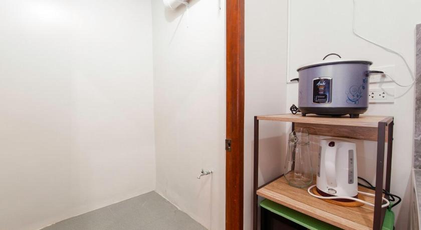 Modern Comfort at Unit 105 - Self Check-in - image 8