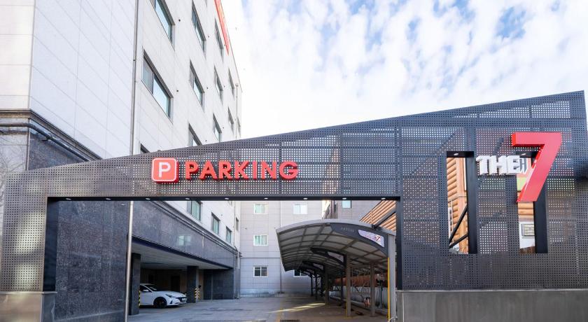 亀尾 The 7 Business Hotel 2つ星 ホテル プール