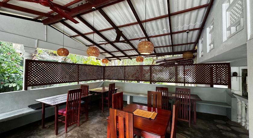 Vidisa Villas – Hikkaduwa, NJ