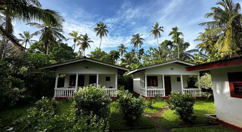 Vidisa Villas – Hikkaduwa, NJ