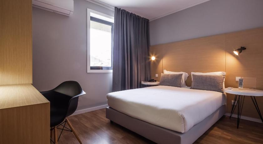 加亚新城 ClipHotel 3星级 酒店 泳池