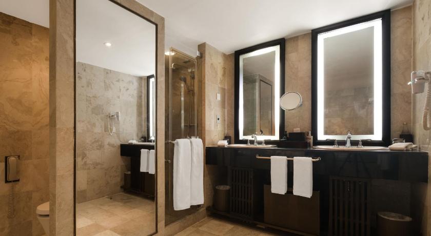 Image of Suites Collection 11