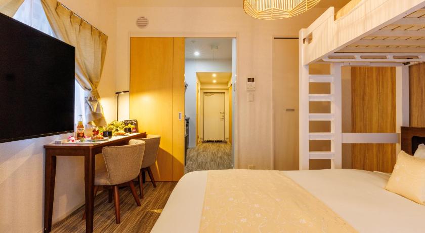 冲绳岛 だるまマンション903 3星级 单人房 餐厅