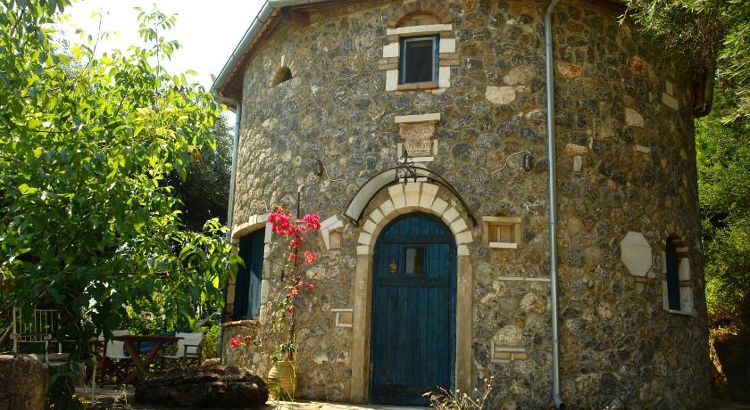 Musician's Round House &amp; Castello — Hotel in Corfu Island