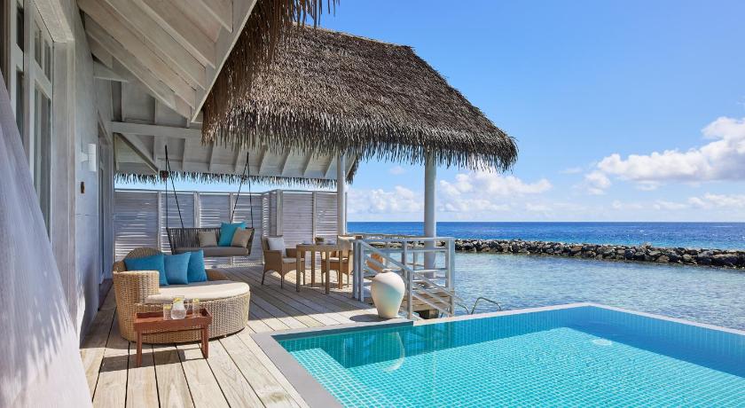 Afbeelding van Over Water Royal Residence with Private Pool 7