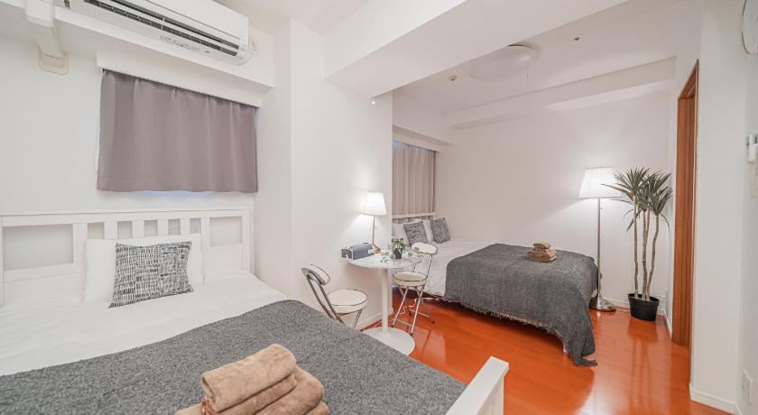 Shinjuku high-end self-service hotel high floor